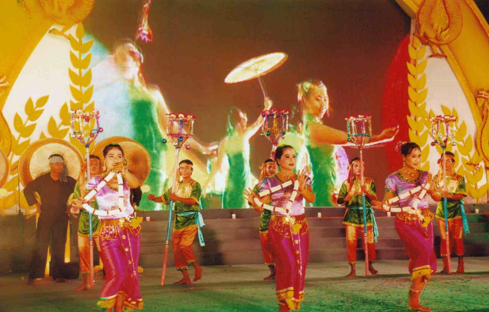 Những lễ hội không nên bỏ lỡ cuối năm ở Việt Nam
