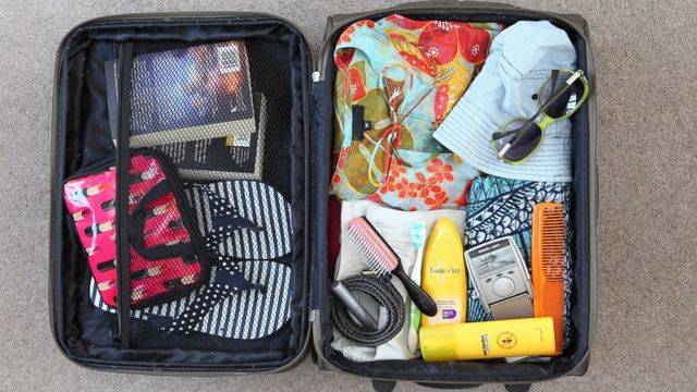 Chụp ảnh túi hoặc vali trước khi gửi hành lý