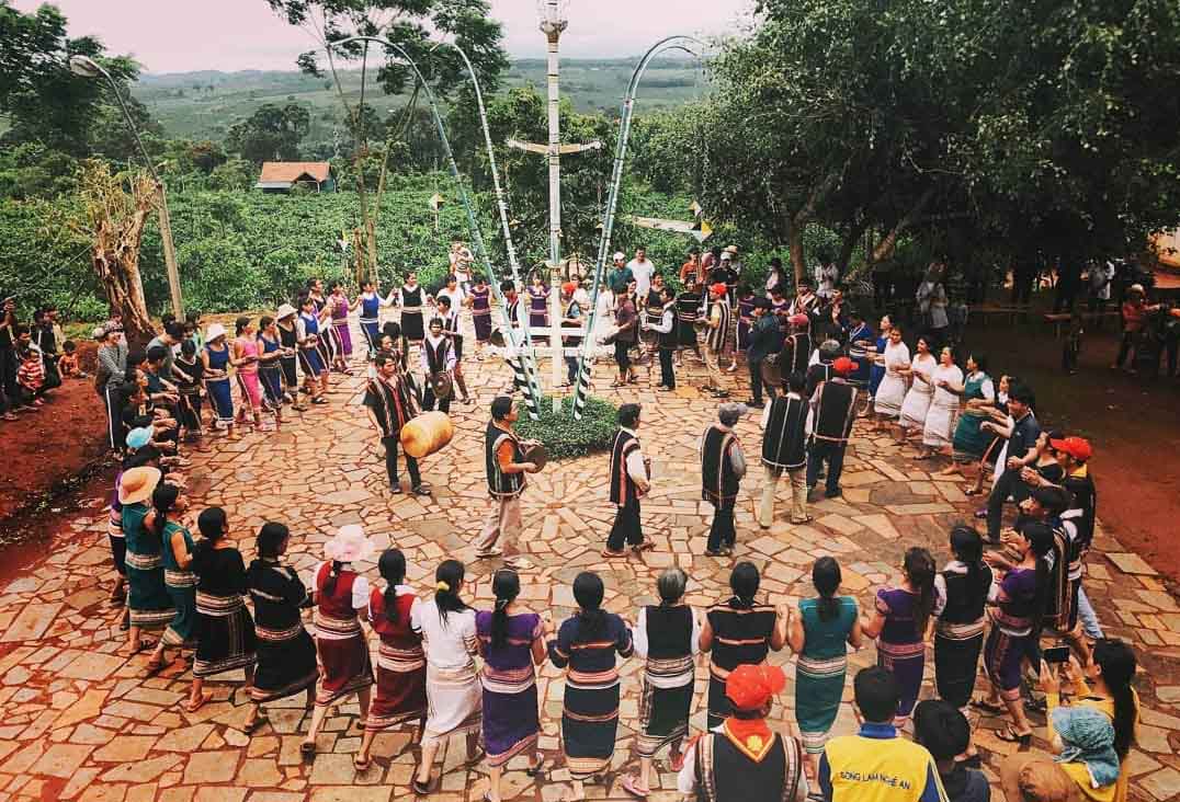 Những nghi lễ truyền thống trong lễ hội văn hóa Việt Nam
